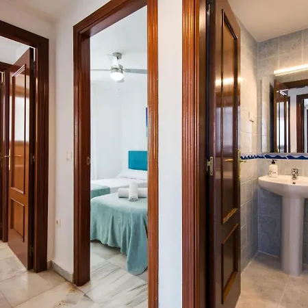 Apartament Rosaleda Center *